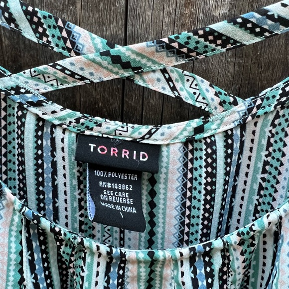 Torrid perfect summer strappy cami tank - Picture 4 of 5